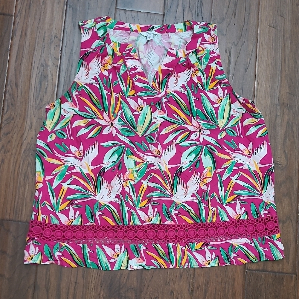 Crown & Ivy Pink & Green Tropical Print Sleeveless Blouse size XL